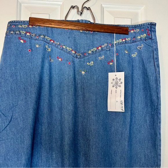 NWT Denim Jean skirt Southwestern style with fringe - Picture 2 of 5